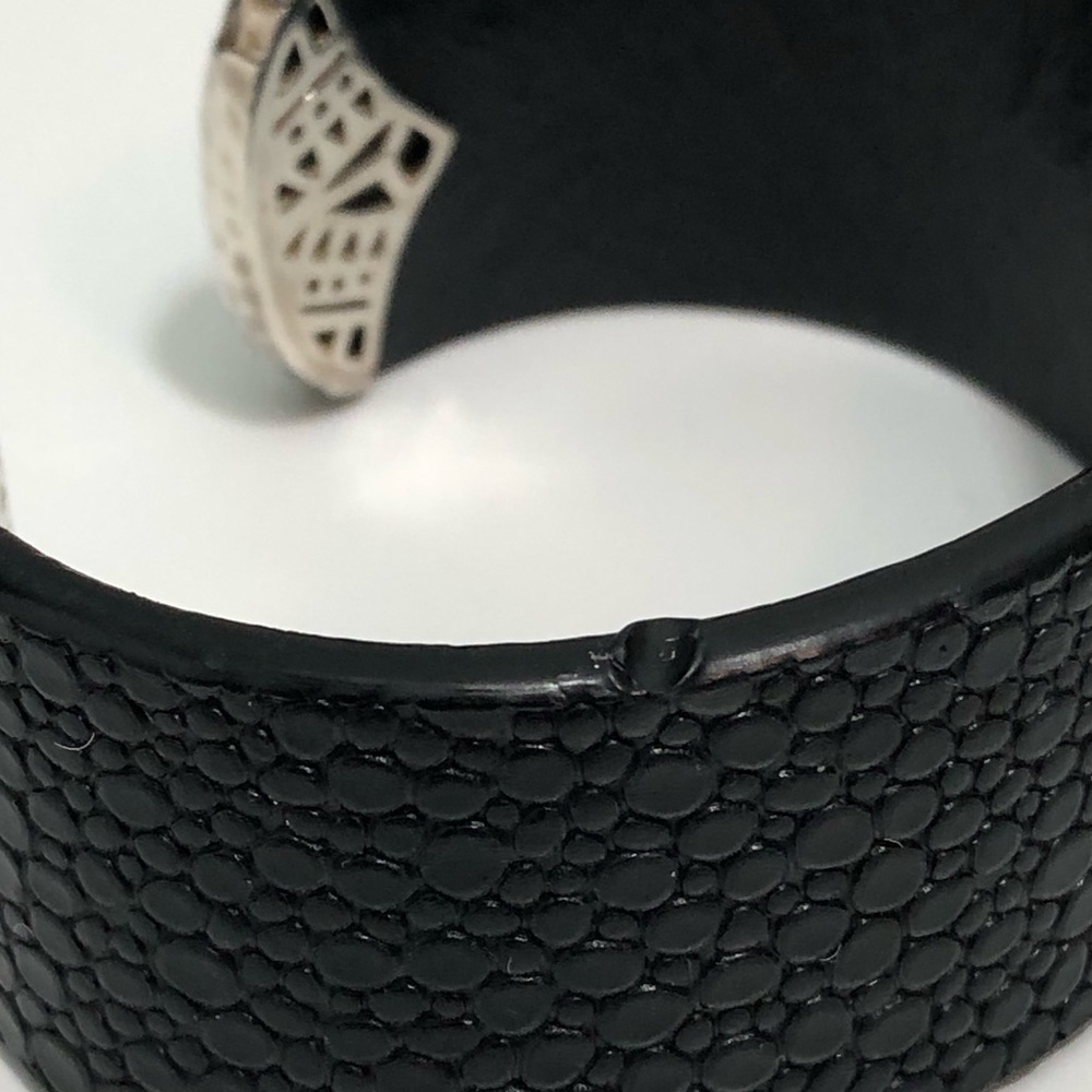 SILPADA Genuine Leather 925 Sterling Silver Sting Ray Cuff Bracelet - Picture 5 of 9